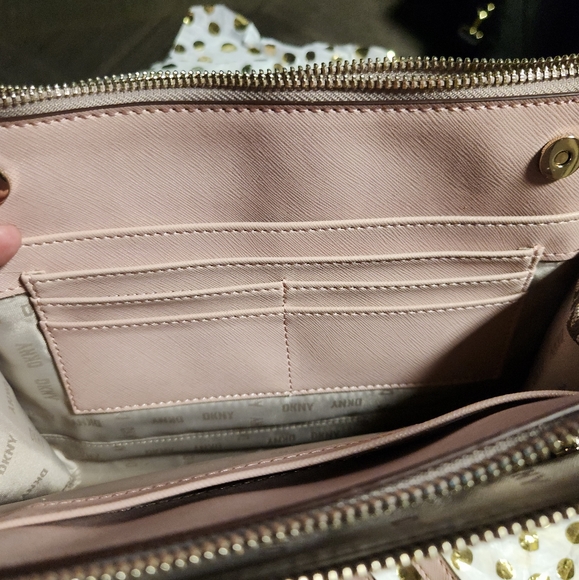 Crossbody - Picture 3 of 4